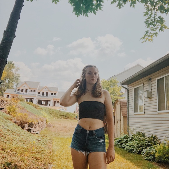 Meet your Posher, Claire - Picture 1 of 1